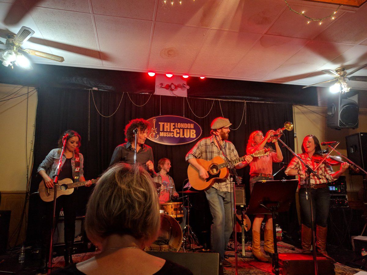 oh my god twitter doesn’t include alt text from images in their API